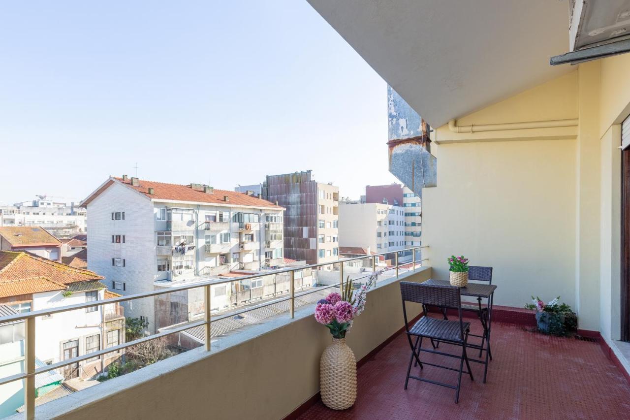 Host Wise - Trendy Bright Flats With Jacuzzi - 5 Min Beach Matosinhos  Eksteriør bilde